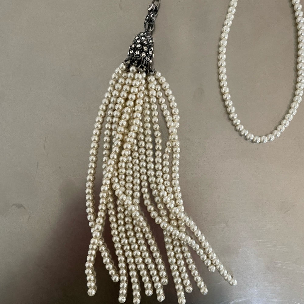 Vintage Pearl Tassel Necklace - Picture 3 of 3